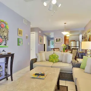 Lavender Jungle By Avantstay Great Location W Patio Shared Pool Week Long Only Key West